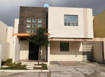 Casa de 3 habitaciones, Saltillo · Casa Venta en Privadas de Santiago