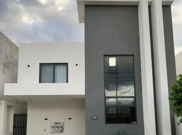 Casa en condominio · 208m² · 5 Recámaras · 2 Estacionamientos · Casa Venta Sierra Nogal 3 León Guanajuato
