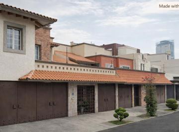 Casa de 6 habitaciones, Coyoacán · Casa en Venta en La Calle Vicente Guerrero, Colonia del Carmen, Coyoacan, Cdmx