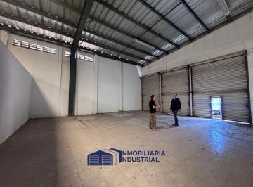 Bodega comercial , Mérida · Bodega en Renta 586 m² en Merida Periferico Norte Altura de Santa Gertrudis con Oificina