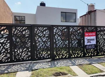 212d1b1cd00252fd23068fb1c48d67edc1185056be9df2a4a723e74aef899171 · Venta Casa Remodelada en Hacienda de Echegaray