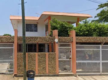 Casa de 4 habitaciones, Minatitlán · Casa en Venta en Calle Pericles 70, Tacoteno, Minatitlan, Veracruz