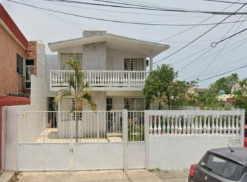 Casa de 4 habitaciones, Veracruz · Venta de Linda Casa en Veracruz