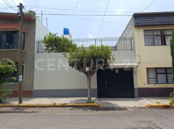 Casa · 163m² · 4 Recámaras · 4 Estacionamientos · Casa en Venta, Pradera 1 Sección, Gustavo A. Madero, Cdmx.