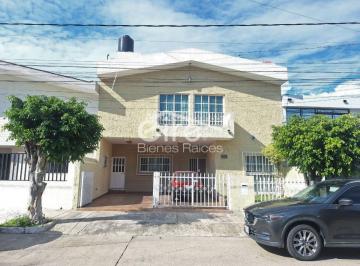 Casa de 6 habitaciones, Guadalajara · Casa en Venta en Prados Providencia, Guadalajara