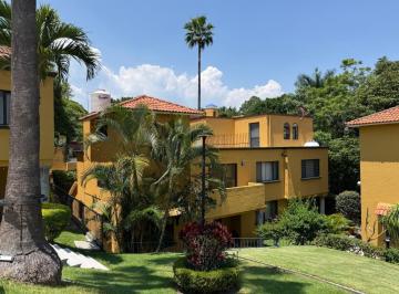 Casa · 220m² · 3 Recámaras · 2 Estacionamientos · Casa en Venta