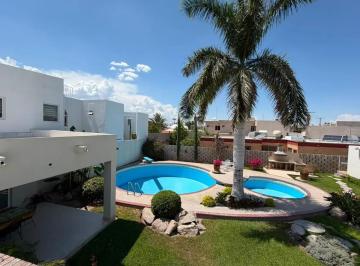 1 · Casa en Venta en El Campestre, Gómez Palacio, Durango