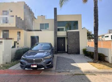 Casa de 4 habitaciones, San Andrés Cholula · Casa en Renta a 5 Minutos de Zavaleta y Angelopolis