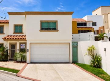 Casa de 4 habitaciones, Culiacán · Casa en Venta en Culiacan Rosales Sinaloa