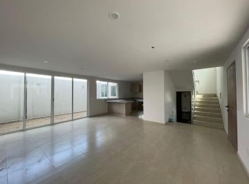 Casa · 120m² · 3 Recámaras · 3 Estacionamientos · Casa en La Magdalena