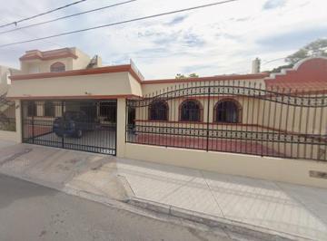 Casa de 5 habitaciones, Mazatlán · Hermosa Casa en Venta de Remate con Alberca en Mazatlan, Sinaloa