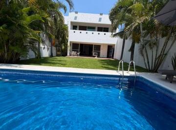 Casa de 3 habitaciones, Yautepec · Casa de 302 m² con 3 Recámaras en Venta en Oaxtepec