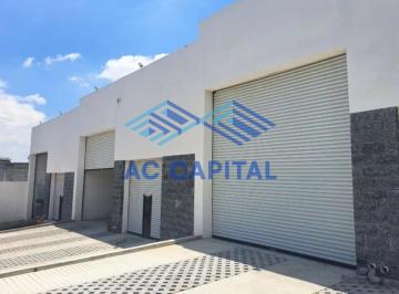 Bodega comercial · 351m² · 4 Estacionamientos · Bodega Comercial/industrial en Renta / Venta, Peñuelas, Querétaro