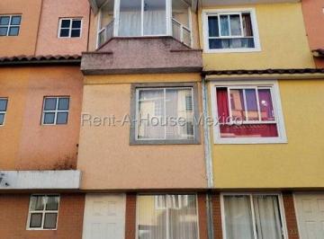 Casa · 145m² · 3 Recámaras · Casa en Renta en Iztacalco, agricola Pantitlan