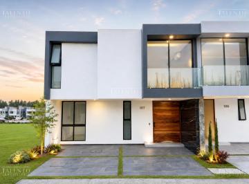 Casa de 3 habitaciones, Zapopan · Casa en Venta en Valle Imperial Zapopan Jalisco
