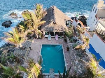 Edificio , San Pedro Pochutla · Hotel Boutique de 1000 m² en Venta en Playa de Cuatunalco, Muy Cerca de Huatulco y El Aeropuerto