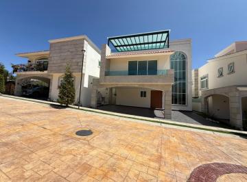 Casa · 250m² · 3 Recámaras · Casa en Venta en Gran Quinta Metepec