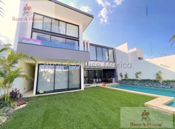 Casa · 452m² · 4 Recámaras · 4 Estacionamientos · Casa en Venta en Ahuatlan, Cuernavaca Gis 26 - 482