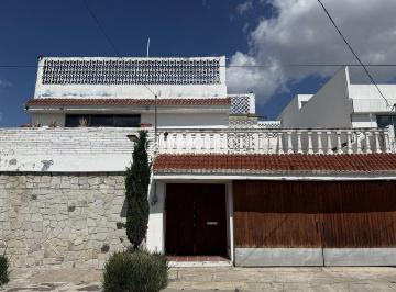 8644ae34236770e8d9e19a6a53c431f3f07620f1173718e33f1f8cc9ac6b63c8 · Casa en Venta, Jardines de San Manuel, Ideal Para Oficina o Consultorios
