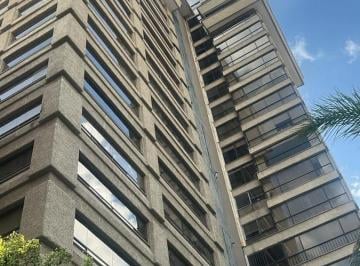 Departamento · 315m² · 3 Recámaras · 3 Estacionamientos · Departamento en Venta en Lomas de Chapultepec
