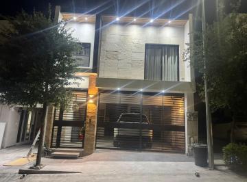 Casa · 90m² · 3 Recámaras · 2 Estacionamientos · Casa en Renta Colonia Altaria Residencial, Apodaca