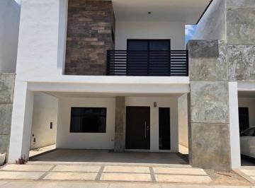 Casa · 142m² · 3 Recámaras · 2 Estacionamientos · Casa en Venta en Residencial Katania, Stanza Toscana