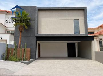 55f4a764054b32c06e458bec4a8b6dab7626c4538f9caaad387379f5f8564195 · Estrena Casa con Recámara en Pb y Alberca en Valle Escondido