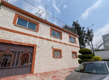 Casa · 292m² · 5 Recámaras · 3 Estacionamientos · Casa en Venta en Tablas de San Agustín, Gustavo A. Madero, Ciudad de México.