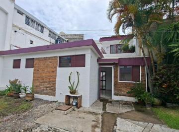 Casa en condominio de 4 habitaciones, Zapopan · Las Fuentes, Casa en Coto Privado, 4 Recamaras, Cocina Integral, Cochera 2 Autos, Acceso Controlado