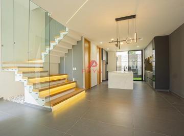 58e826844bc842541207c082e712a9f97fc471c6d5d7d226d25704eb813e5309 · Casa en Venta en Punto Sur Tlajomulco de Zuñiga | 4 Recámaras con Roof Garden