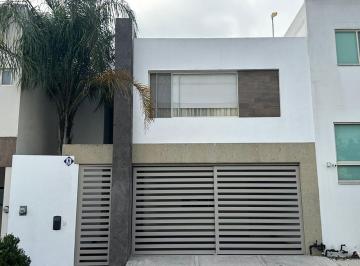 Casa de 3 habitaciones, Monterrey · Casa en Renta en Cumbres Elite, Amueblada y Equipada, Monterrey, N. L.