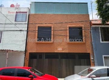 Casa · 143m² · 5 Recámaras · 5 Estacionamientos · Casa en Venta en Venustiano Carranza, Emilio Carranza Ma 26 - 144.