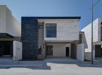 Casa de 4 habitaciones, Arteaga · Casa en Renta – Privanzas del Campestre