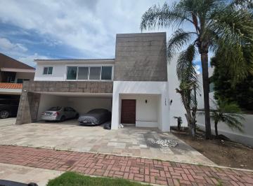 Casa de 4 habitaciones, San Andrés Cholula · Rento Casa Precio a Tratar