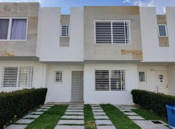 Foto 1 · Casa en Renta en Cordillera Residencial, Internet y Mantenimiento Incluidos
