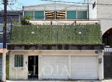 1 · Amplia Casa en Venta en Paseos de Churubusco.