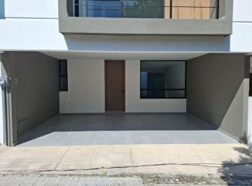Casa de 4 habitaciones, Cuautlancingo · Casa Nueva en Venta en Cuautlancingo | 4 Recámaras y Roof Garden