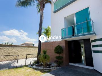 Casa · 250m² · 3 Recámaras · 3 Estacionamientos · Casa en Venta en La Calera, Puebla.