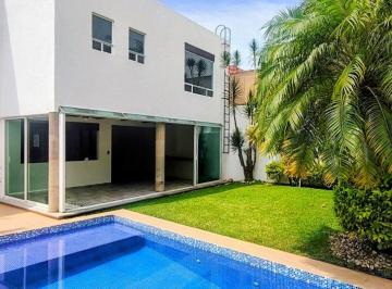 Casa de 3 habitaciones, Cuernavaca · Casa en Venta con Vigilancia en Zona Dorada en Privada en Av San Diego, Cuernavaca, Morelos