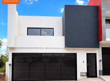 576d1ab124a6d0b939a5c9098b6f14907bba830b534ca3408b427c5187a12b53 · Casa con 4 Recámaras en Venta, Imperial de Las Ánimas Xalapa