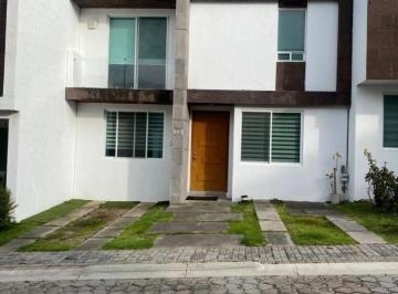 Casa en condominio · 103m² · 3 Recámaras · 2 Estacionamientos · Casa en Renta en Capellanía, Lomas de Angelópolis II - (4)