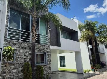 Casa en condominio · 177m² · 3 Recámaras · 2 Estacionamientos · Casa en Venta Cuautlancingo - (4)