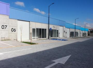 Local comercial · 230m² · Local - San Isidro Miranda