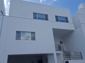 Casa de 4 habitaciones, Monterrey · Residencia en Renta en Natura, Carretera Nacional