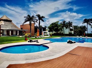 Departamento · 95m² · 2 Recámaras · 1 Estacionamiento · Isla Dorada Departamento Equipado en Renta