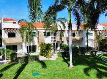 Casa · 370m² · 3 Recámaras · 2 Estacionamientos · Isla Dorada Casa en Renta Sin Muebles