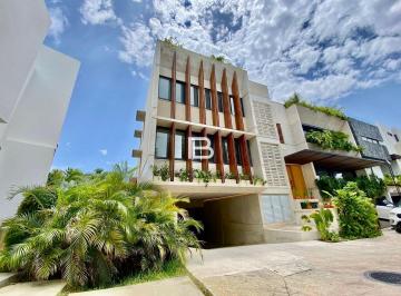 Casa · 160m² · 4 Recámaras · 3 Estacionamientos · Casa en Renta en Puerto Cancun Residencial La Laguna
