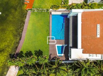 Casa · 1400m² · 5 Recámaras · 8 Estacionamientos · Casa en Renta en Isla Dorada Cancun