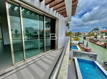 Casa · 383m² · 3 Recámaras · 3 Estacionamientos · Isla Dorada Casa Amueblada en Renta con Muelle