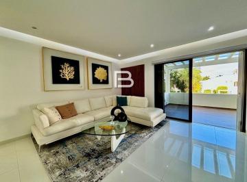 Departamento · 235m² · 3 Recámaras · 2 Estacionamientos · Penthouse Amueblado en Renta en Isla Brujas Cancún